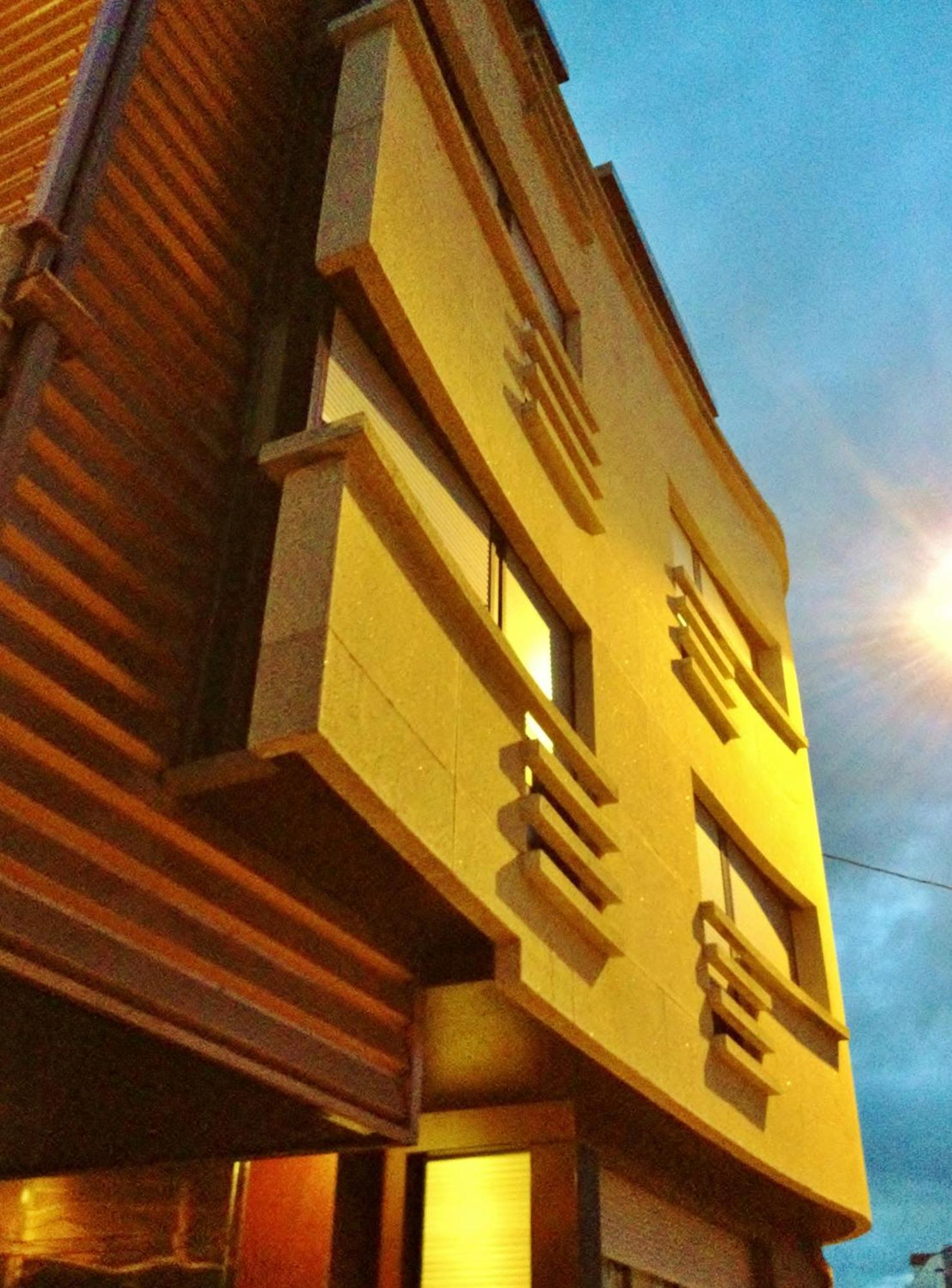 Apartamentos Puerto Basella فيلانويفا دي أروسا المظهر الخارجي الصورة