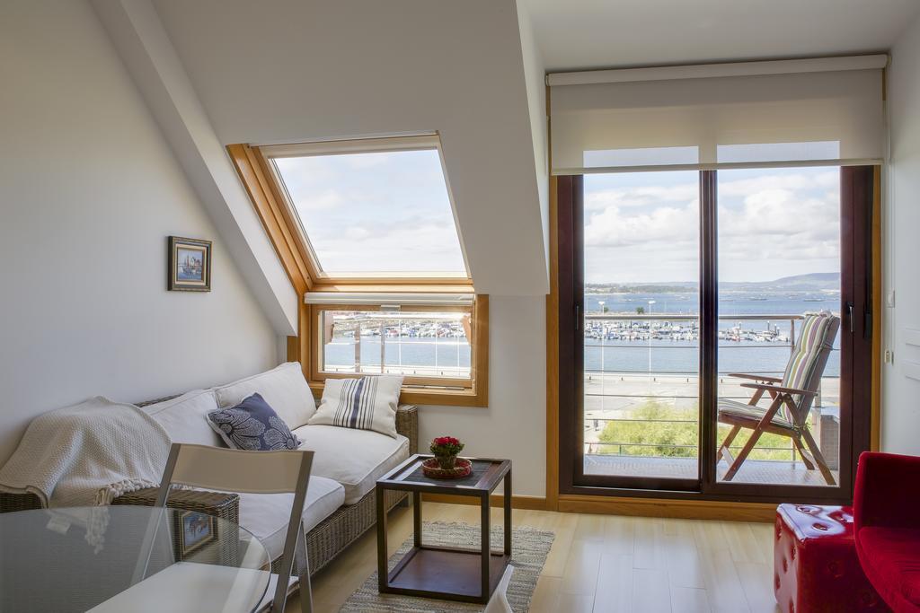 Apartamentos Puerto Basella فيلانويفا دي أروسا المظهر الخارجي الصورة